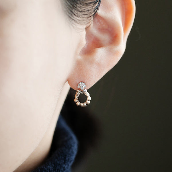 1478A “Horseshoe” Diamond pierced-earrings – AbHeri オンラインショップ