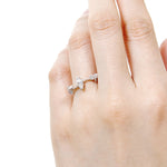 “Garland”<br>Graded Diamond Ring<br>ダイヤモンドリング<br>（855AMR3）