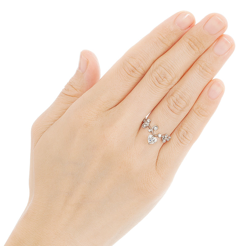 “Amour”<br>Graded Diamond Ring<br>ダイヤモンドリング<br>（592AHE5）