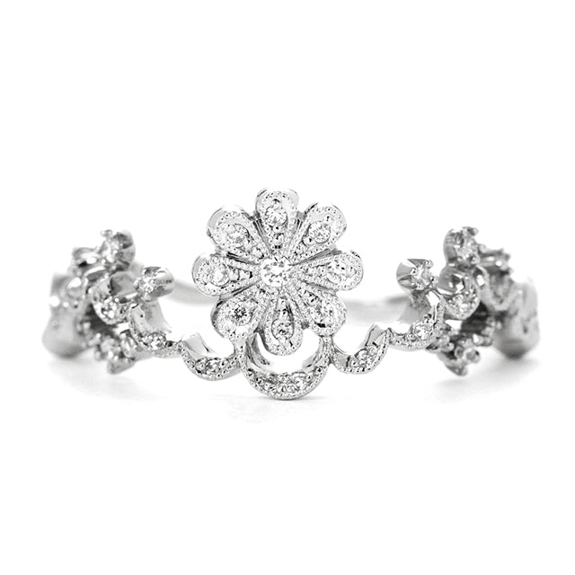 “Waltz of the Flowers”<br>Diamond Ring<br>ダイヤモンドリング<br>（1058A）