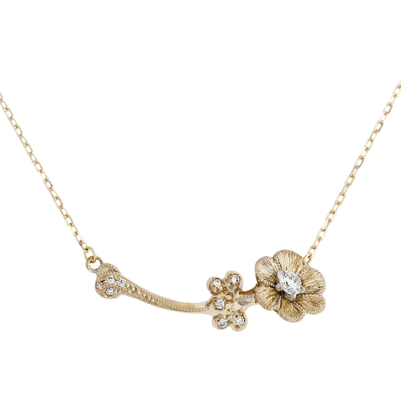 “Anemone”<br>Diamond Necklace<br>ダイヤモンドネックレス<br>（1517A）