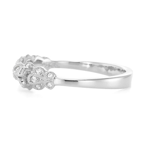“Leaves”<br>Diamond Ring<br>ダイヤモンドリング<br>（1490A）