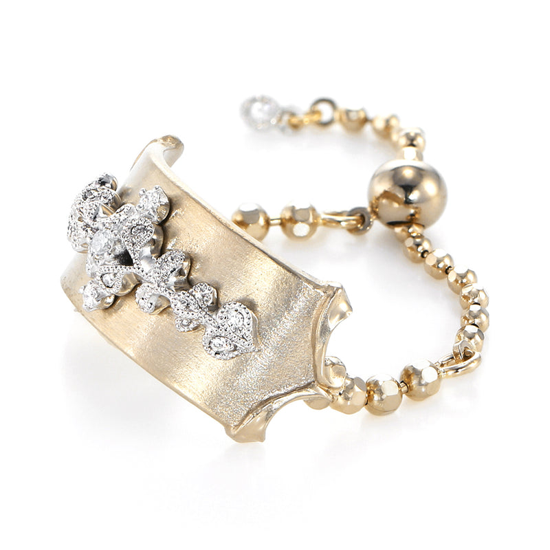 “Arabesque”<br>Diamond Chain-ring<br>ダイヤモンドチェーンリング<br>（1475A）