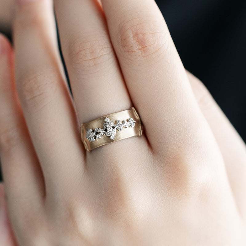 1475A ”Arabesque” Diamond chain-ring – AbHeri オンラインショップ