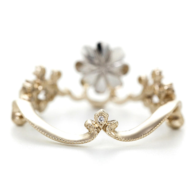 “Waltz of the Flowers”<br>Diamond Ring<br>ダイヤモンドリング<br>（1058A）