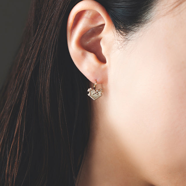 【極美品】アベリ AbHeri 桜 プラチナ ダイヤモンドピアス 1252A プラチナ950「桜」ピアス – 宝石修飾工房波多ゑ