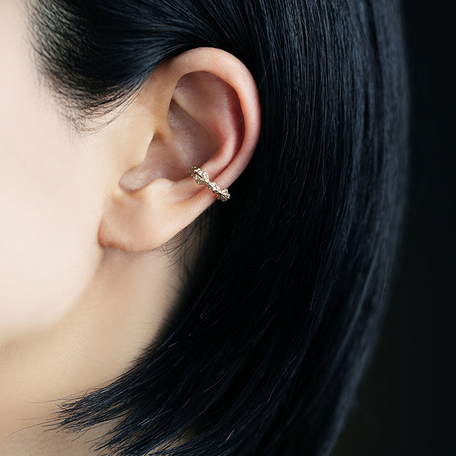 “Leaves”<br>Diamond Ear Cuff<br>ダイヤモンドイヤーカフ<br>（1492A）