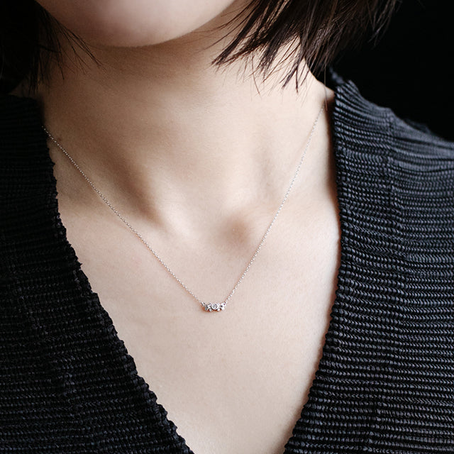 ”bow”<br>Diamond Necklace<br>ダイヤモンドネックレス<br>（1508A） In Stock