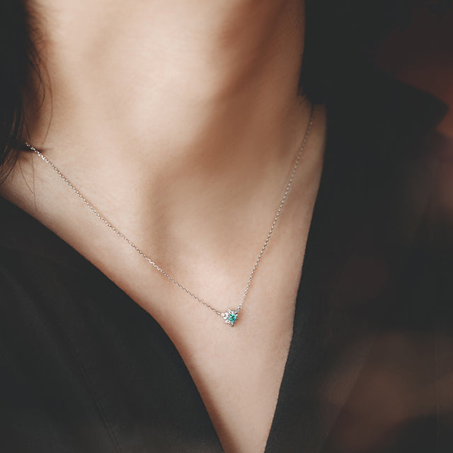 “fleurs”<br> Emerald Necklace<br>エメラルドネックレス<br>（1551E）