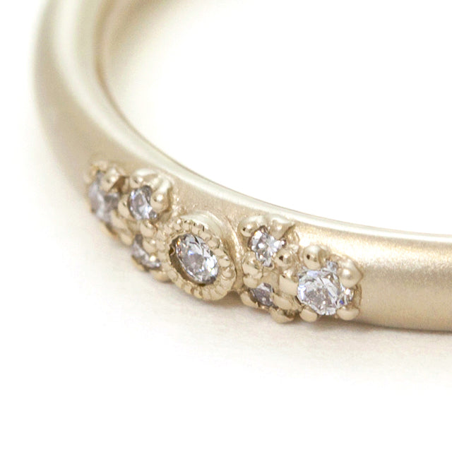 “SIRUSI”<br>Diamond Ring, Small<br>ダイヤモンドリング S<br>（729B）