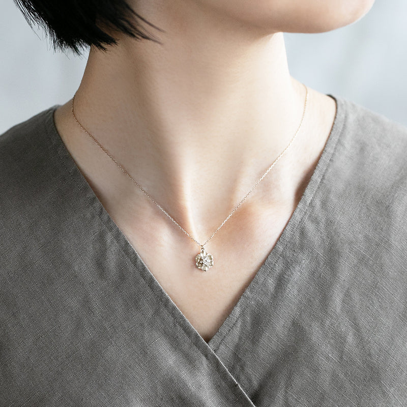 “Gardenia”<br>Diamond Necklace<br>ダイヤモンドネックレス<br>（1487A）