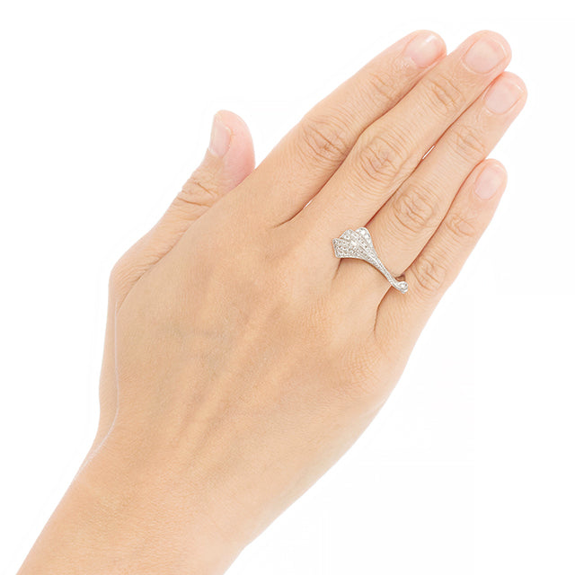 “mon rêve”<br>Diamond Ring<br>ダイヤモンドリング<br>（1377A）