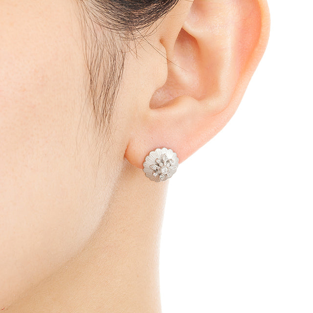 1246A “silk” Diamond pierced-earrings – AbHeri オンラインショップ