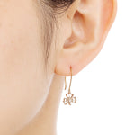 “Trois Feuilles”<br>Diamond Earrings<br>ダイヤモンドピアス <br>（1047A-AP）