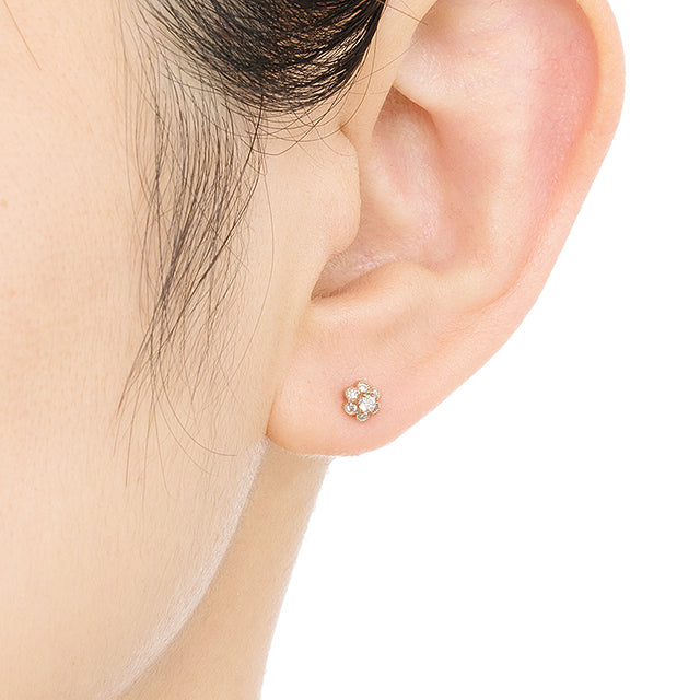 “fleurs”<br>Diamond Earrings<br>ダイヤモンドピアス<br>（1333A）