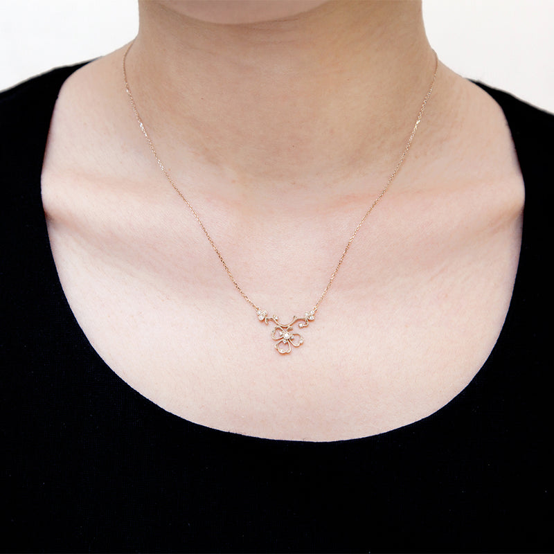 1045A “Trois Feuilles” Diamond necklace – AbHeri オンラインショップ