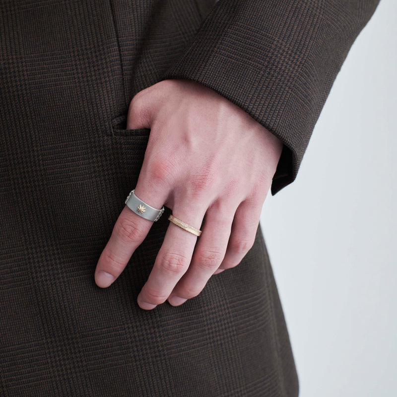 “Herringbone”<br>Ring, Large<br>リング L<br>（712E）