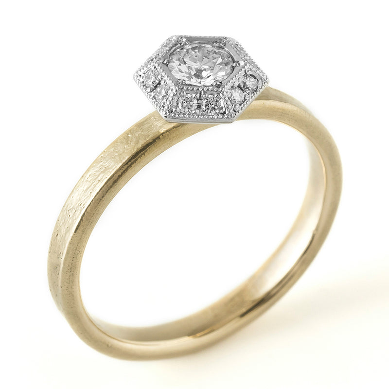 861ARO2 “six” Graded diamond ring – AbHeri オンラインショップ