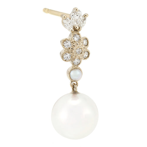 “ENTREMETS”<br>Akoya Pearl Earrings<br>アコヤパールピアス <br>（1220A）