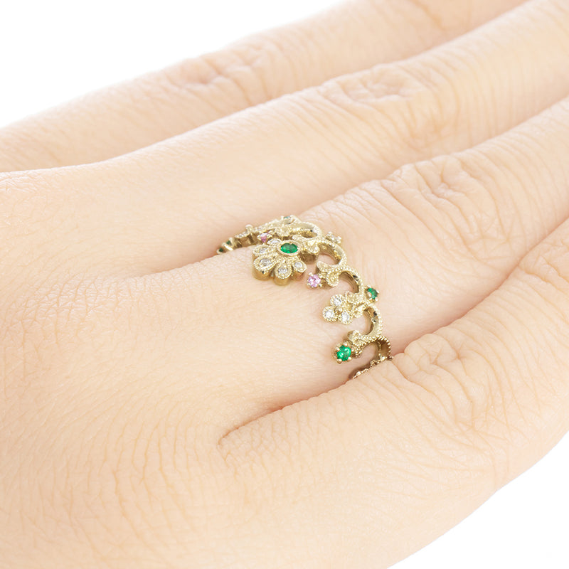 “Polar Night”<br>Emerald Diamond Ring<br>エメラルドリング<br>（922B）